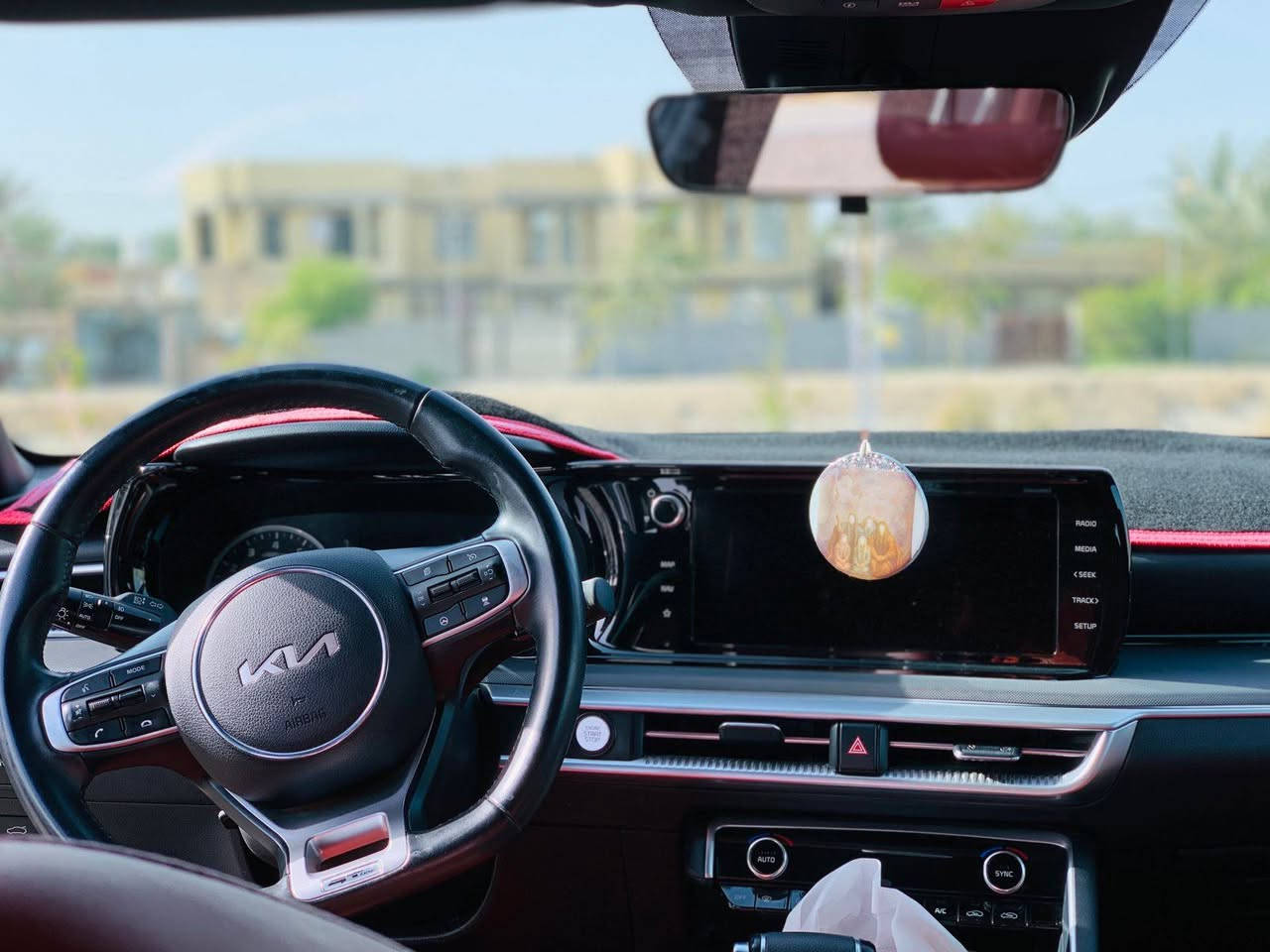 كي فايف امريكي 23 جيتي لاين فول للاخير جديده وبالعافيه عالياخذه ماشيه 24 ميل 
حادثه جاملغ مصبوغ نفس اللون والبنيد مبدل 
للاستفسار ***********
