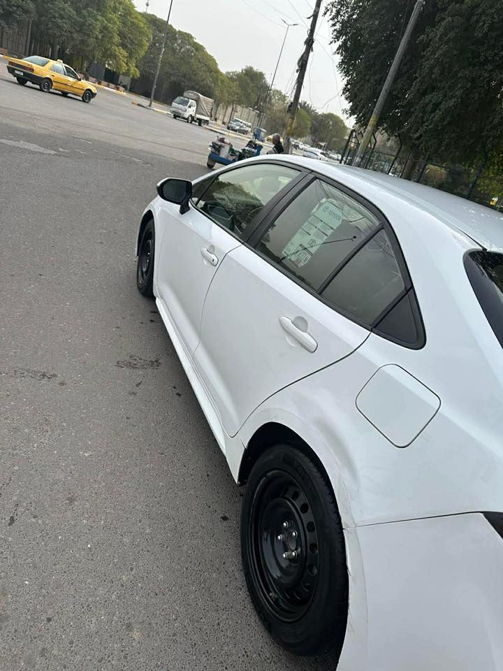 كورلا 20 وارد امريكي حادثها فقط تبديل جاملغ  امامي وبنيد بدون ايرباك 
بيها طخه بلهلال الخلفي يحتاج بارد على كد شبر 
موااصفات 1800 
السياره ماشيه 120الف  
Leمعروفه المواصفات 
رقم بغداد باسمي 
تبريد ثلاجه كامله مابيها نقص 
مكانها الصليخ الي تعجبه هلا بي السياره صارلها 3سنوات عندي 
سعرها 144 وبيها مجال للشراي ويدلل 
***********
