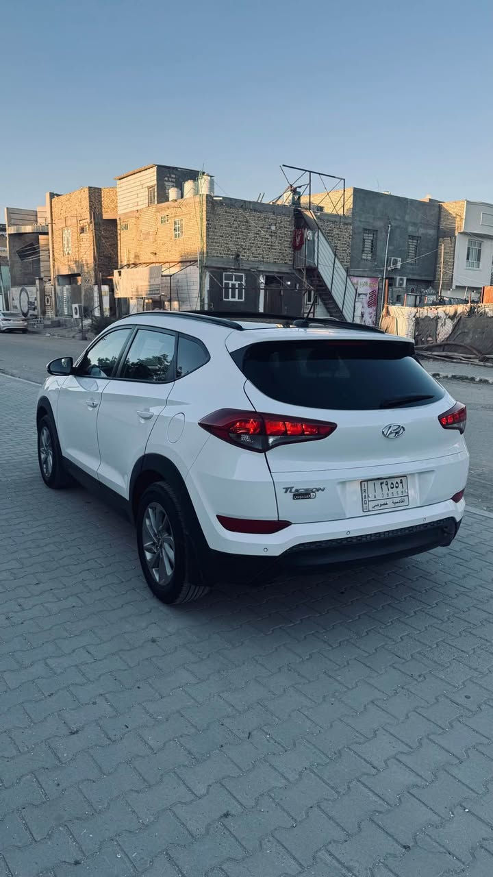 سلام عليكم هونداي توكسان 2016 فول بنراما تبريد خلفي حساس كأمره خلفيه فول سويج السياره كفاله عامه من الصبغ والبارد محرك ما مفتوح السياره ماشيه 180 الف بيه شخط باب الخلف الصدر والباقي كفاله عامه السعر 168 وبيه مجال جدا قليل *********** النجف, العراق
