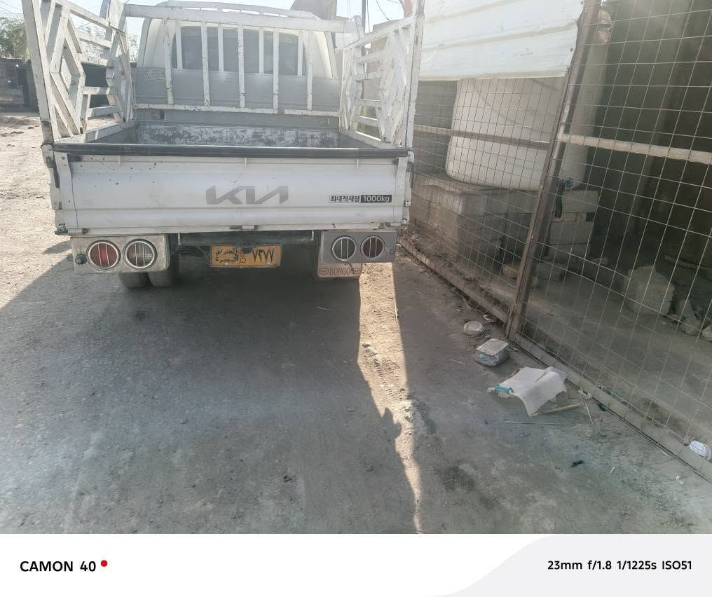 السلام عليكم للبيع موديل 2006 بسمي رقم انكليزي ***********
