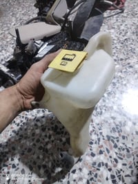 مع التوصيل • قطع غيار