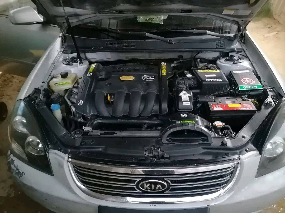 السلام عليكم كيا اوبتيما موديل 8 خليجي بيع رقم بغداد انكليزي محرك سته بيها صبغ باب وجاملغ رش فقط بدون ضربه لامعجون وبيها باردات سعرها 85 قفل بدون عمله مكاني ميسان رقمي ***********
