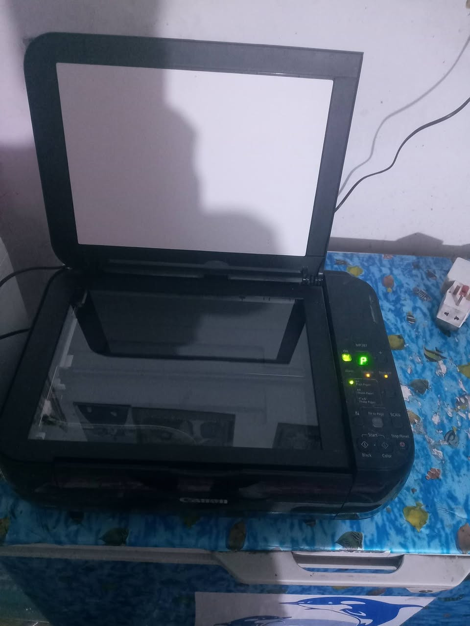 السلام عليكم للبيع
عندي اجهزه  نضيفات حيل 
سعر مناسب 
بغداد واتساب 
***********
