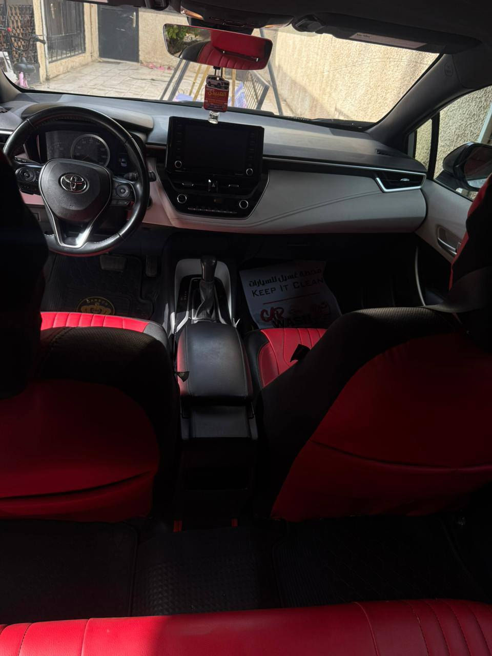 السلام عليكم 
بيع مستعجل 128 $ 
كورله وارد امريكي 
حادثها 3 قطع اماميه بدون دواخل 
موديل 2022 
مواصفات APEX 
تجي فول مواصفات عدا الفتحه 
قماره سوده بلاد 
ملاحضه اخوان 
( السياره بيها محلاضات لحيه اماميه مكسورة + طخه بسيطه بلجامغ الخلفي عايفها ع حطتها وبيها 3 رصعات بلقماره وموضحه بلصور ) 
للاستفسار *********** أبو فادي 
مكاني بغداد العامريه
