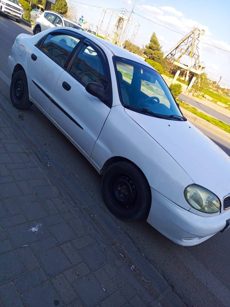 دايو لانوس موديل 2000
كير اوتوماتيك كير صدر تايرت شرط
سنويه جديد بسمي لحد 30
*********** كركوك, العراق
