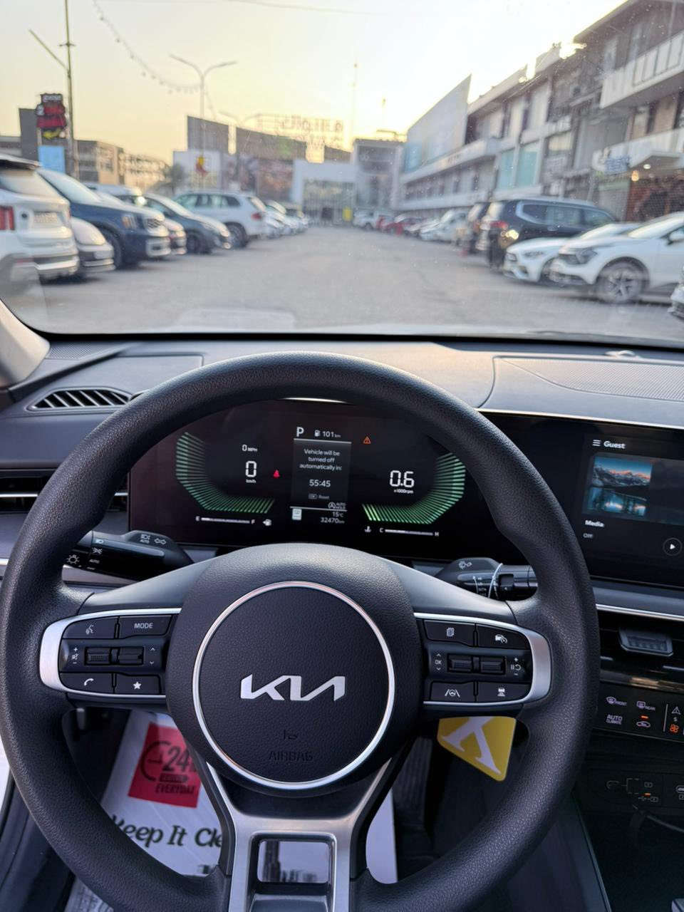 السلام عليكم :
🔺للبيع K5LXS
🔺دخول جديد 2025
🔺محرك  تنفس طبيعي 2.5
🔺ماشيه 20 الف ميل فقط
🔺لايت ليد
🔺شاشتين متصلات
🔺نقطة عمياء
🔺تحديد مسار
🔺شاحن لاسكلي
🔺اشاير بالمري
🔺اللون ابيض مميز
🔺مثبت سرعة تفاعلي
🔺السيارة نظيفة جدا وجاهزة لبيع ،رقم بغداد تحويل ثاني يوم 
🔺حادث سطحي بنيد وقبق جنطة مبدل  
🔺السعر : ١٩٥ وبيها مجال 
رقم الشاصي KNAG24J74S5316063
للتواصل : ***********
