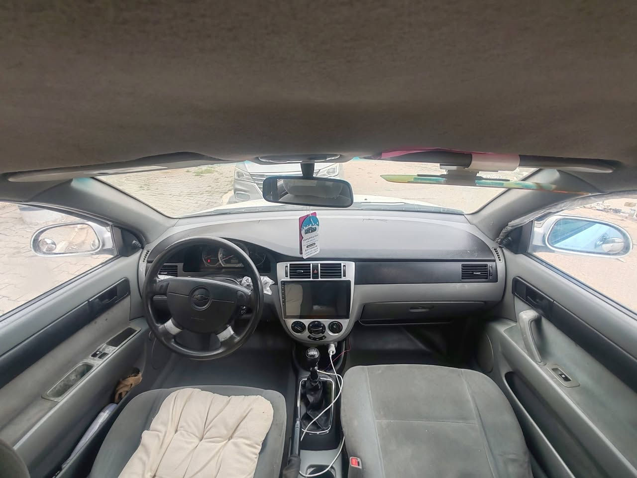 سلام عليكم اوبتره 2005 جاهزه من كلشي كير مكينه مكفول كير عادي  حدادية كله شغال تبريد شغال ويه السويج فقط بيها خياسات بصيطه بلدوس السياره بدون ضربة بيها مكانات بالحزام شوي صبغ يعني مو حزام كامل مكان بغداد الحسينية السعر 58وبيها مجال بسيط رقمي *********** غير متواجد عل فيس
