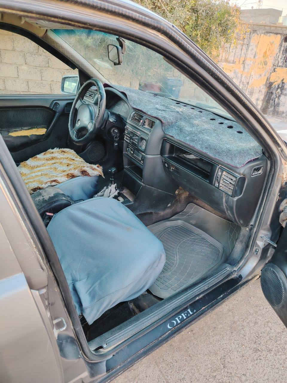 السلام عليكم اوبل فكترة موديل ٩٢ حجم ١٦ للبيع السعر ٣٥ قفل كركوك ألماني الاستفسار رقم ***********
