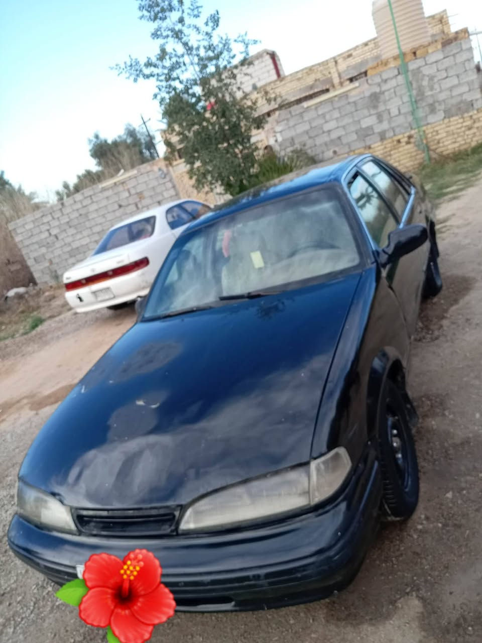 سلام عليكم سيارة جاهزه كشر حلو و صافي مرتب مكينه و گير نظيفات تخم تاير و حداديه كلش نظيفات ‏‪***********‬‏
