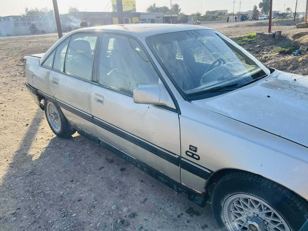 السلام عليكم اوبل اوميكه موديل ٩٢ السياره كير اوتماتيك محرك عشرين كير محرك شرط كهربائيات كلها شغاله خياس مابيها صدر تختم تاير نضيف شرط التحويل شرط الوكاله السعر ٢٥ وبيها مجال حك جيه ملاحضه مكلف بل نشر خاص ماجاوب فقط اتصال ***********
