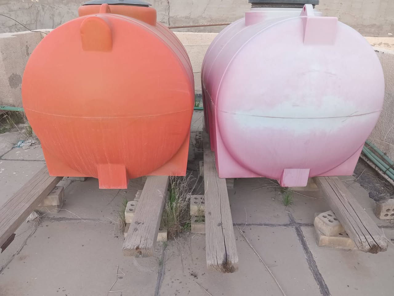 ثلاث خزانات ماء للبيع مستعجل 3سوه بسعر جدداا مناسب نظيفات


**إذا كنت صاحب هذا الإعلان وتريد حذفه لأي سبب، رجاءا أرسل رسالة إلى الدعم الفني**