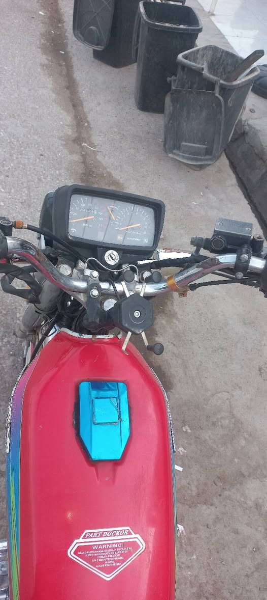 بارت للبيع
موجود منفيس 
كهرباء شغالة 
سعر 400
***********
