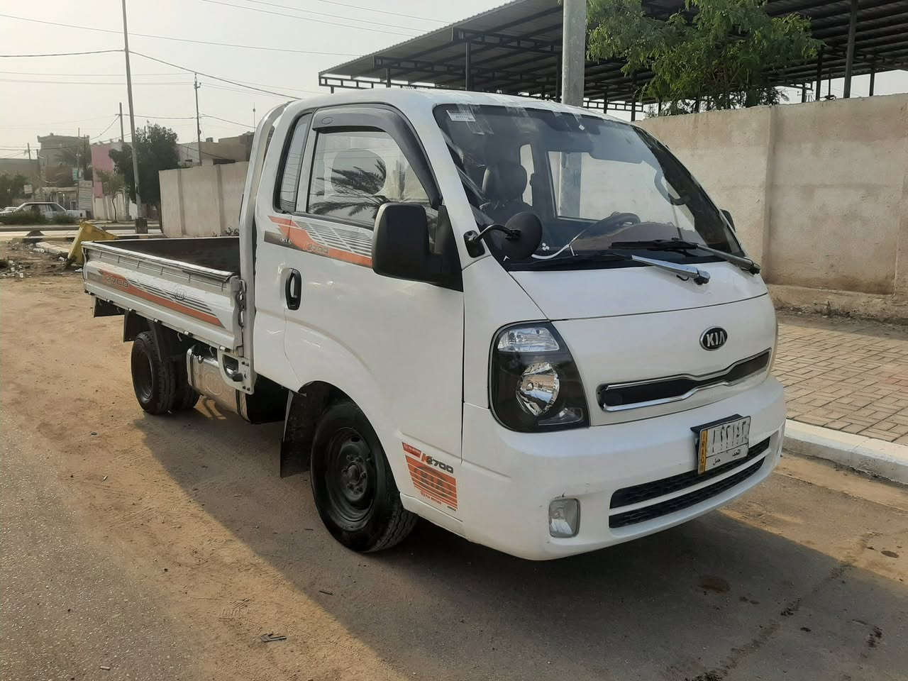 السلام عليكم البيع كيه بومه ٢٧٠٠ موديل 2014
السعر 69 بيع مستعجل 
بسمي نجف تحويل مباشر شاصي ورقم شاصي بلادي كفاله كير ومكينه كفاله سياره جاهزه لشغل
***********
