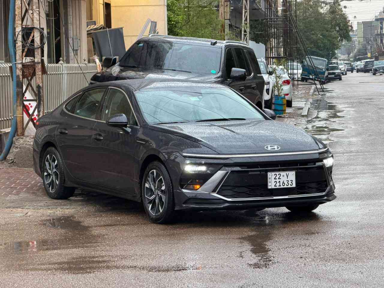 -للتواصل عالرقم فقط اسفل المنشور
بدون صبغ بدون تبديل 
سوناتا 2025  الشكل الجديد مرقمة اربيل هزه فحص وترقيم جديد تحويل بأسم المشتري / وارد امريكي
السيارة بدون صبغ بدون تبديل اي قطعة
بيها فقط تعديل بارد 
مواصفات SEL تجي فول عدا البنوراما
محرك 2500
دشبول الكتروني متصل مع شاشة كاملة
أنظمة قيادة متعدد 
رادارات امامي جانبي خلفي
قيادة آليه * تحديد مسار 
لايت زينون عالي ناصي 
LED نهاري - بك لايت لد 
مانع تصادم امامي خلفي
بصمة تشغيل + بصمة ابواب + تشغيل عن بعد
كشن كهربائي
تدفئة كشنات
اوتو هولد توقف ذاتي اثناء الازدحام 
تحكمات استيرن فول
سايد بريك بصمة
صندوك ذكي + بصمة
كيرها تعليك النظام الجديد 
كامرا خلفيه دوارة وشاشة نظام ابل كار بلي
وباقي المواصفات معروفه للسيارة
سعرها 208 ورقه
بغداد المنصور مكان السيارة
*********** 
واتساب او الاتصال عالرقم
