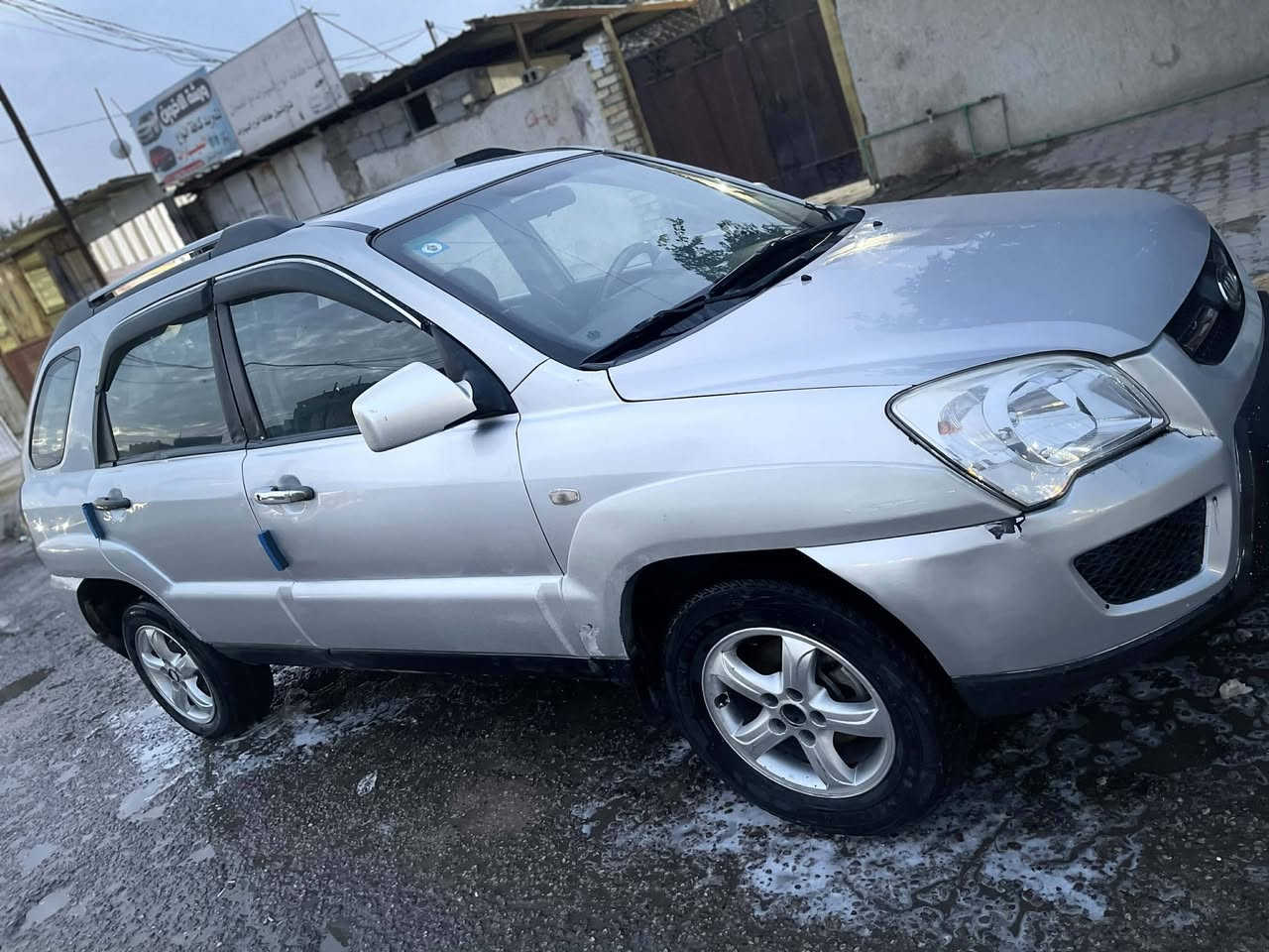 السلام عليكم كيا سبورتج البيع او مراوس بسياره ناصيه النتره شكل القديم سيراتو حتلو مكلوبه مصبوغ عام عام مديل ٩
 ابسمي سياره مصبوغ عام بكربلاء التفاصيل اكثر التصال على الرقم 
***********
أبو سيف
