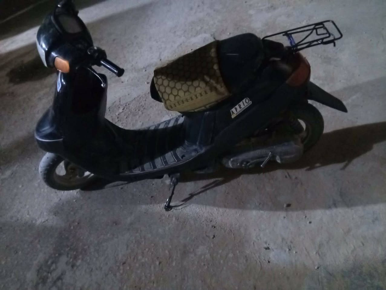 السلام عليكم للبيع السعر 275 الف وبيه مجال 
مكاني كربلاء  /   *********** امير الريس
