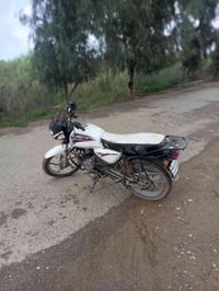 سلامه عليكم ورحمه الله وبركاته اخوان دراجه بوكسر كلاسك للبيع دراجه نضي...