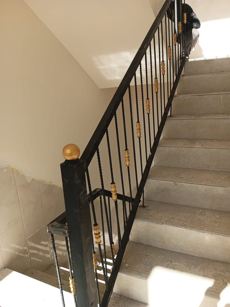 شركة البراء 

 
#اقساط بسعر النقد لحاملي ماستر رافدين

نقدم لكم أرقى خدمات ( الألمنيوم والحديد ) بجودة استثنائية وتصاميم تناسب جميع الاحتياجات السكنية والتجارية. نجمع بين المتانة، الأمان، والأناقة العصرية لنضمن لك حلولاً متكاملة تلبي كل تطلعاتك.

🔹 تجهيز منزل كامل بأحدث أعمال الألمنيوم والحديد وال .PVC

🔹 شبابيك، أبواب، محجرات، ومطابخ مخصصة.
🔹 مواد ذات مناشئ عالمية.
🔹 تنفيذ سريع بأعلى مستويات الدقة.
🔹 خامات من ارقى الانواع وضمان على جميع الأعمال.
🔹 شبابيك ألمنيوم سراي التركي بأحدث المواصفات، مقاومة للعوامل الجوية، مع عزل حراري وصوتي مثالي.
🔹 أبواب رئيسية وداخلية بأشكال عصرية توفر الأمان والفخامة لمنزلك.
🔹 محجرات سلالم وبلكونات بأحدث التصاميم، تجمع بين الأناقة والجودة.
🔹 مطابخ ألمنيوم و( HDF ) مخصصة بتصميم حديث يناسب جميع المساحات والأنماط العصرية.
🔹 واجهات زجاجية (Curtain Wall) تضفي لمسة معمارية متميزة للمباني الحديثة.
🔹 زجاج مسكرت وعاكس يمنح الخصوصية مع تصميم أنيق وعصري.

📍العنوان / الرمادي -شارع المحكمة -قرب مجسر الزيوت.

للاتصال&واتساب
***********
***********
***********

#اقساط بسعر النقد  ⛳️

💬 تواصل معنا الآن وابدأ رحلتك نحو تصميم عصري بأعلى معايير الجودة! 🚀
