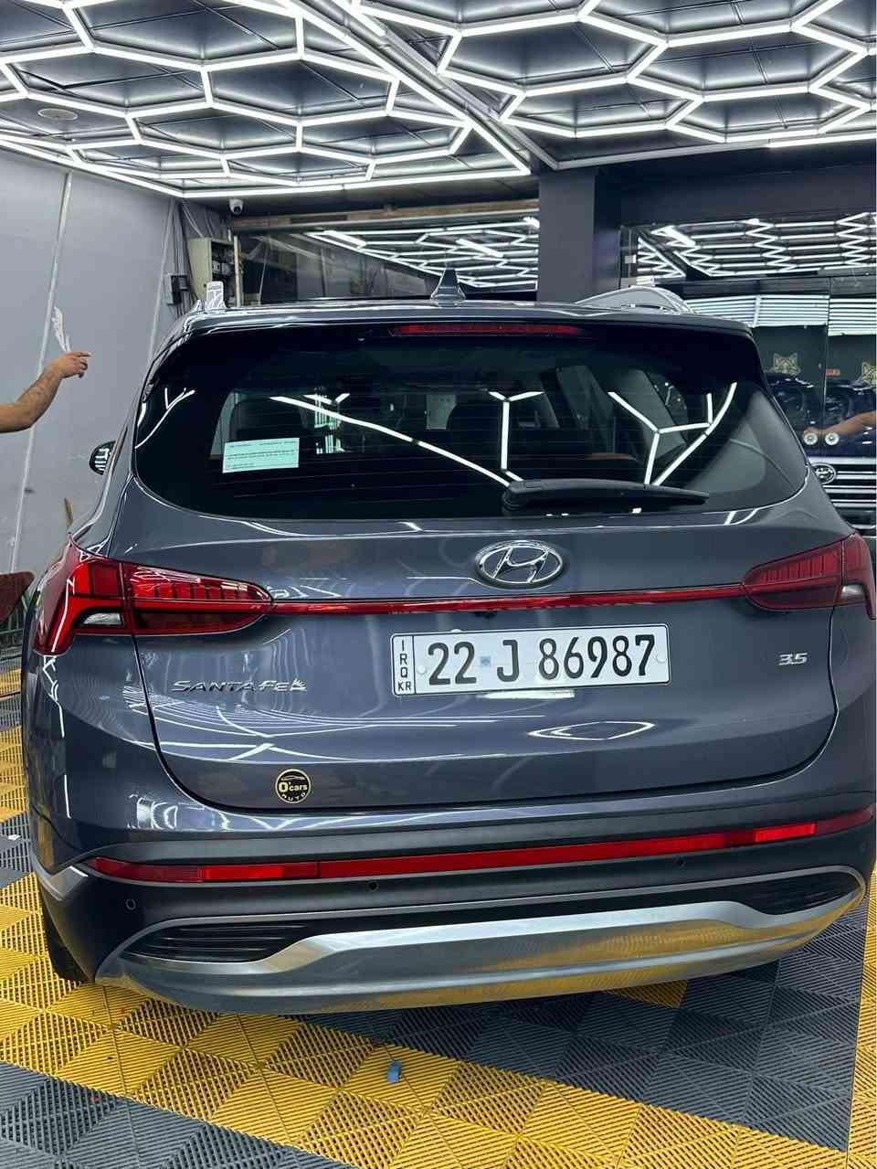 فور ويل 
محرك 6 گير 8 سرعات 
كشنات مخمل تحكم كهرباء 
بانو راما 
مناخ منفصل 
كير ماوس 
هند بريك بصمة 
حساس امامي خلفي 
مري شفط
نقطة عمياء 
صندوق شفط كهرباء يفتح حساس عالقدم 
حساس مسار ذاتي مال جليد 
مانع انزلاق 
درايف مود 4 انظمة 
حساس اطارات 
انارةled
شاشة كبيرة تاچ تدعم اندرويد اوتو وابل كاربلاي
اوتو هولد 
ترحيب عند التقرب 
مري تعتيم 
عدسات زينون 

سيارة فول بيها بعد هواي مواصفات

مغلفة ppf سيارة حاليا ماشية 102 الف
 
للتواصل على الرقم *********** بغداد, العراق
