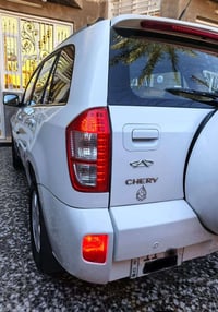 شيري تيكو • ٢٠١٣ • ٦٤ الف