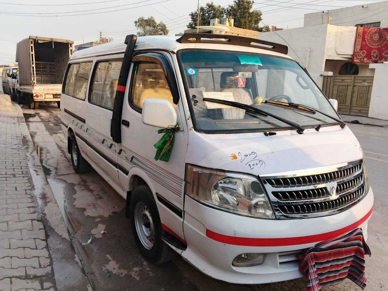 سيارة فتون 2009 رقم إنكليزي بغداد حره السعر 58. بيهه مجال ***********
