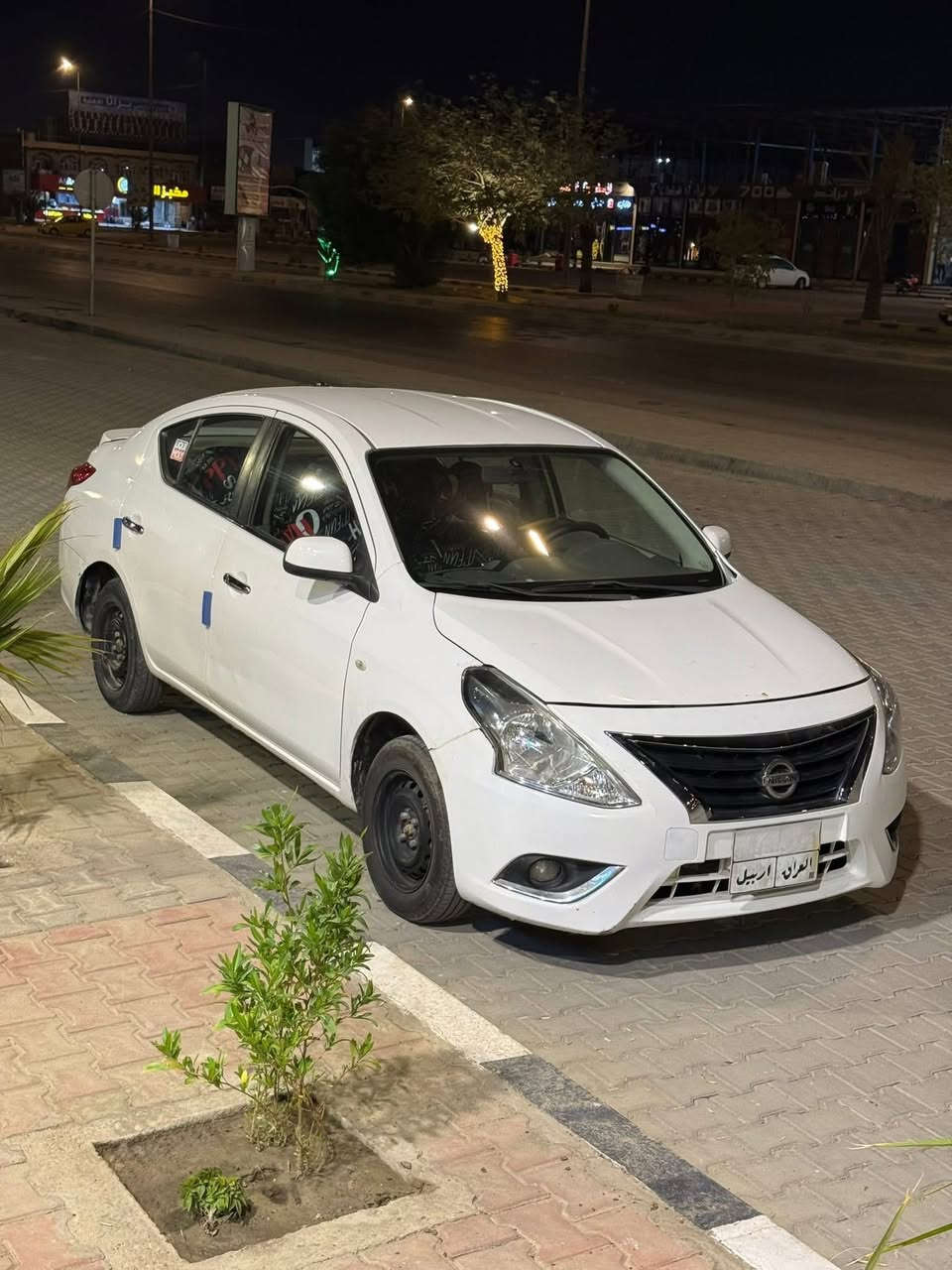 نيسان صني هندي 2019
مواصفات الهندي العادية 
وشادلها شاشة وكامرة 
ماشية 153 الف كيلو 
گير ومكينة وحدادية وتبريد كلة مكفول
بيها بنيد مبدل و چاملغات بارد وچاملغ صبغ 

سعرها 80 ورقة

للاستفسار اكثر اتصل على الرقم 
***********
واتساب موجود
مكاني النجف
