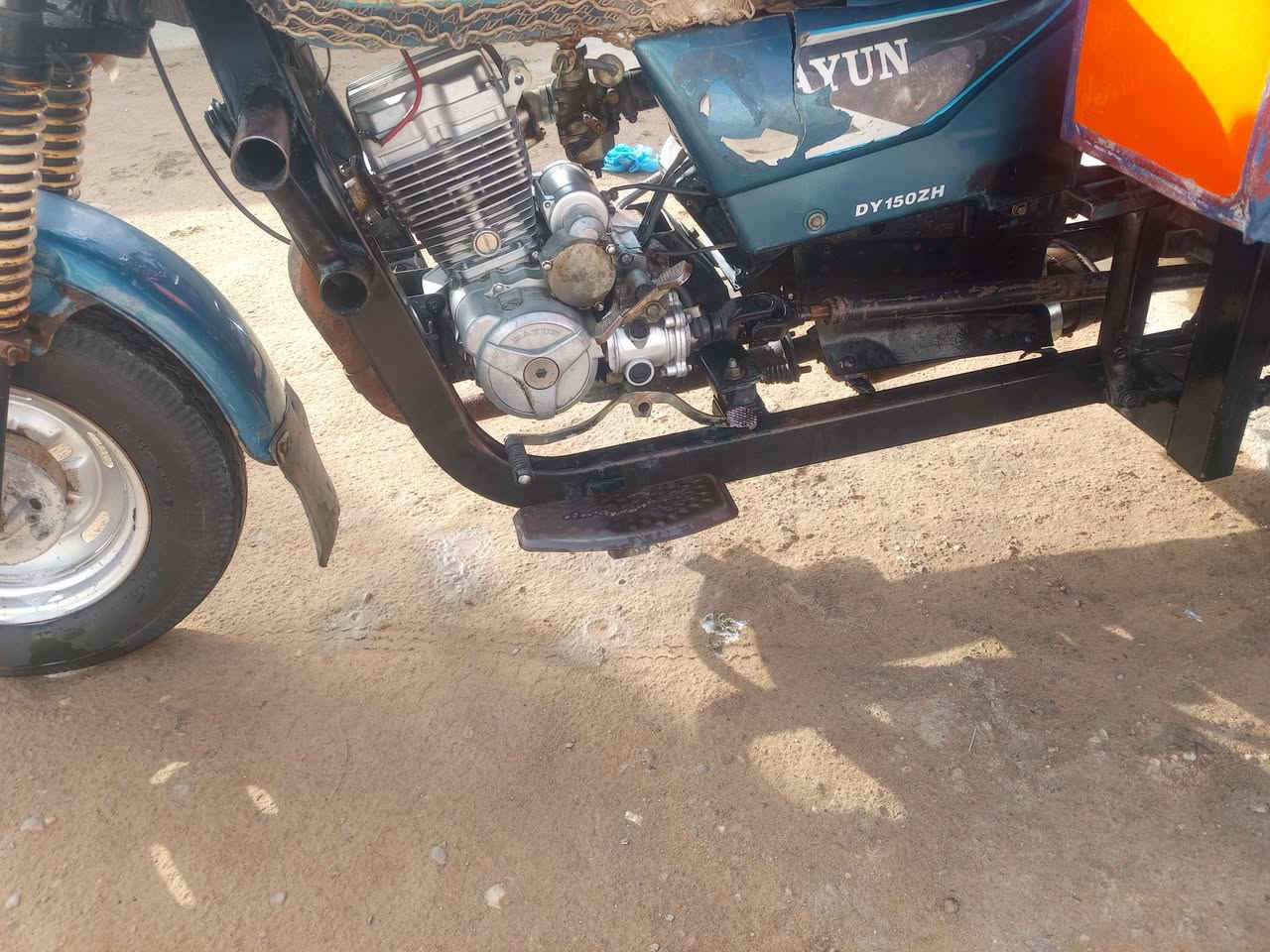 سلام عليكم ستوتة للبيع موديل 16 اوراق مكان واسط العزيزية الاستفسار على رقم ***********
