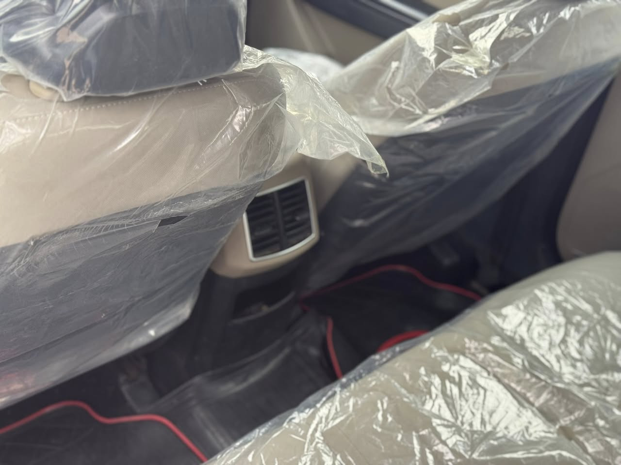 السلام عليكم سبورتج 2022 بيهة بارد بين لبابتين معدل بيدي آر مكفولة من لصبغ هزة جديدة و رقم إنكليزي جديد ***********
