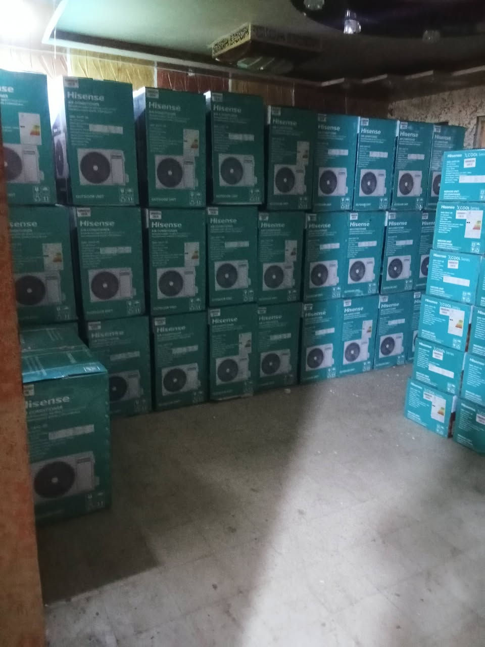 معرض الفاطمية الاجهزة الكهربائية وصول سبلت هايسنز 2طن وا طن ونص ويضا وصول مكيف 2 طن وا طن ونص ايضا وصول سبلت عمودي العنوان حي الفاطمية مقابيل العمارات الجديده 
#الجهزة_الكهربائية


**إذا كنت صاحب هذا الإعلان وتريد حذفه لأي سبب، رجاءا أرسل رسالة إلى الدعم الفني**