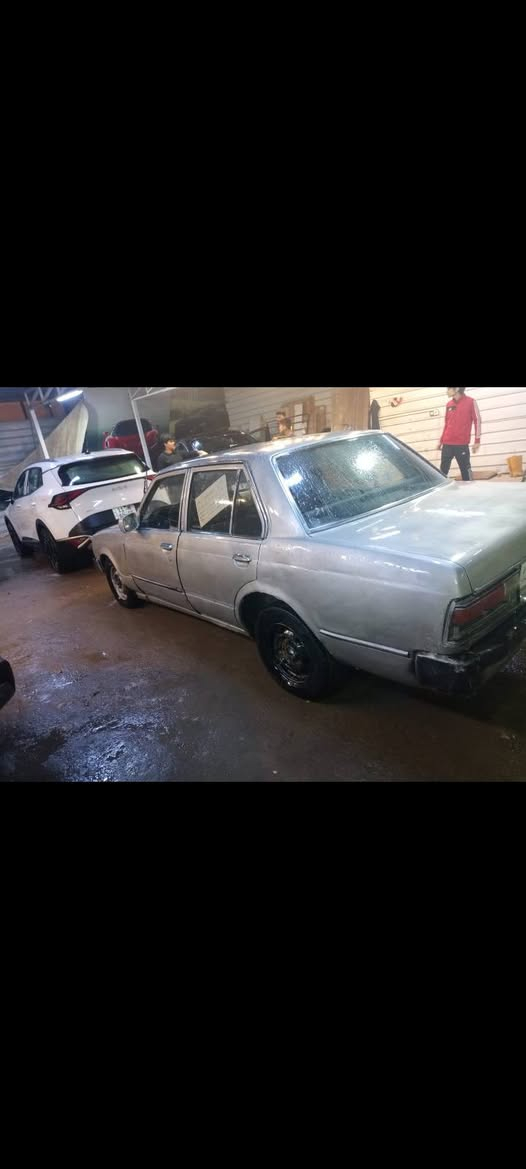 سلام عليكم كرونه للبيع موديل 1981 مكينة وكير بلاد جدد خير من الله  الله شاهد السيارة نكرة باي وقت تخم تاير كير اكسل تبريد شغال بس غاز رقم بغداد صدامي السعر ٢٠ (20)وبيها مجال حك الجية مكان السيارة بغداد الكاضمية للاستفسار ***********
