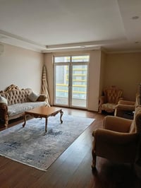 مفروشة بالكامل • غرفة نوم واحدة • قرب مجد لاند