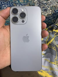 ايفون 15 برو ماكس نظافه 100‎%‎  بطاريه 86  ذاكره 256  السعر مليون و100...