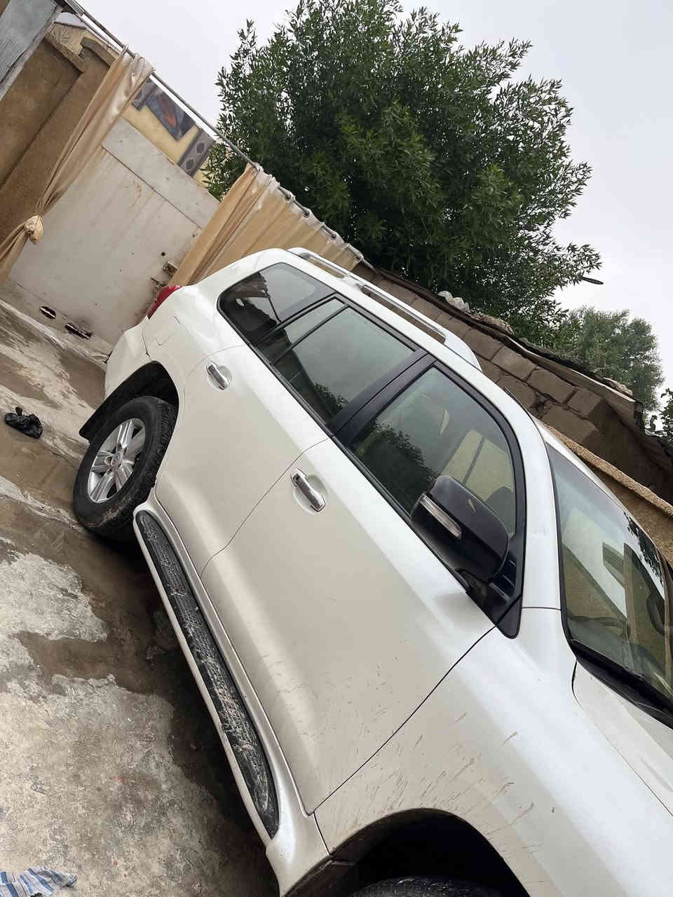 سلام عليكم للبيع جكساره 2014 رقم اربيل انكليزي السياره كاز بدون تصفيح سوفت بلاد بيها صبغ بنيد والباقي مكفول السياره جاهزه السعر310الاستفسار ***********
