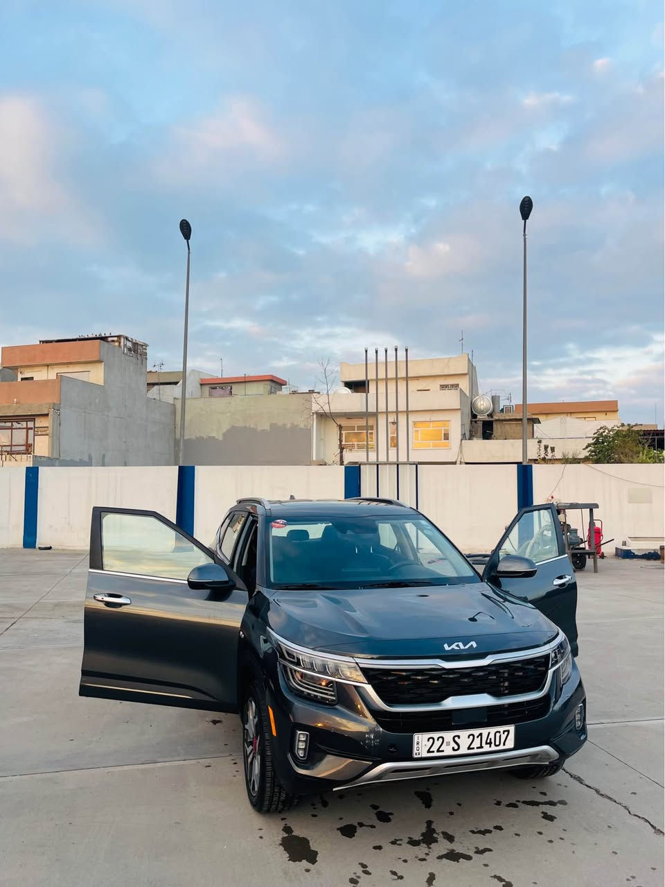 كيا سليتوس 2023 فول مرقمه جاهزه 
الضرر جاملغ صبغ و3 قطع كلير امريكي بدون حادث 
*********** Singapore
