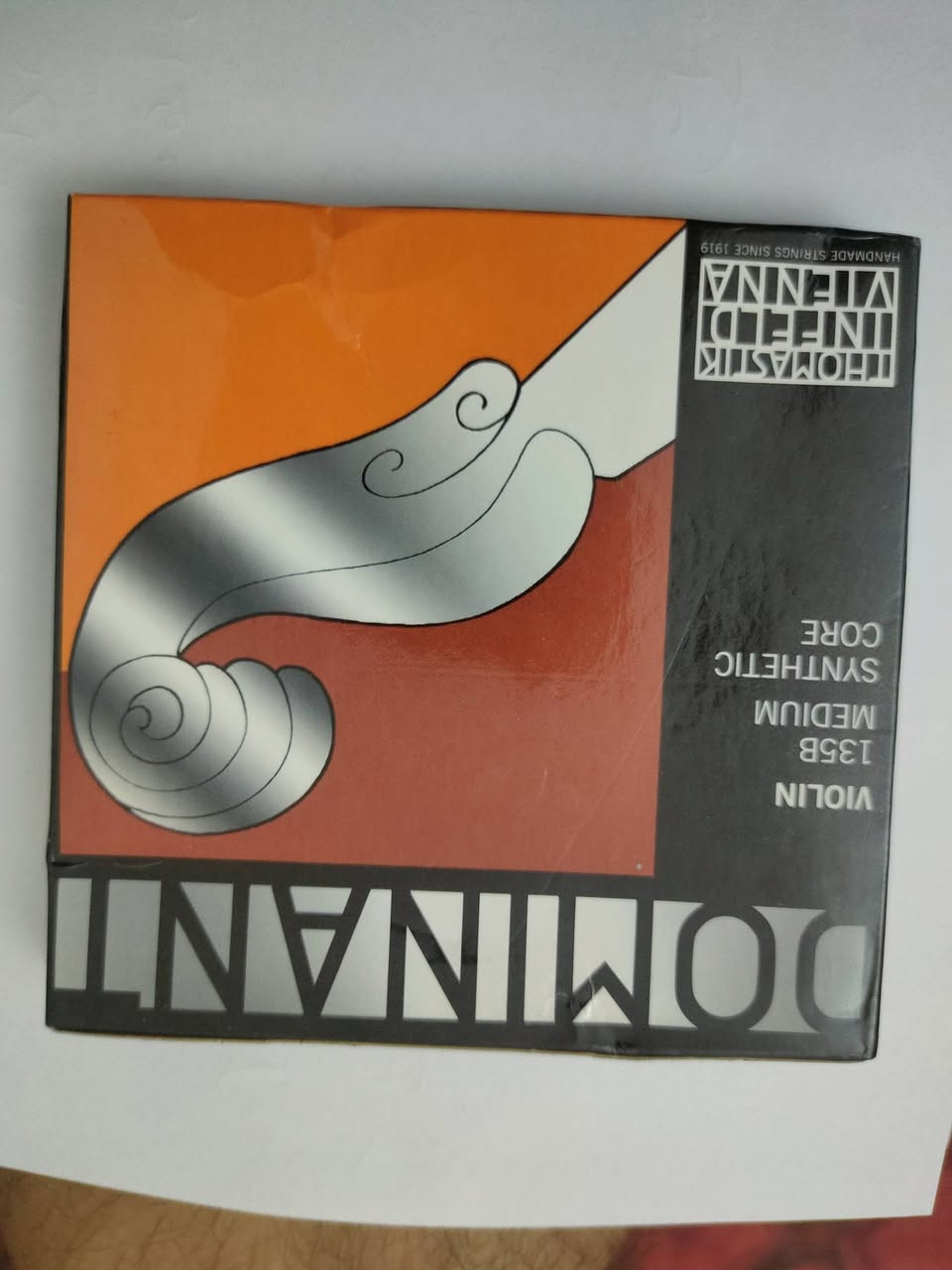 سلام عليكم 
سيت واحد مال كمان 
5 مال تشيلو  
 أصلي  
للي مهتم يراسلني


**إذا كنت صاحب هذا الإعلان وتريد حذفه لأي سبب، رجاءا أرسل رسالة إلى الدعم الفني**