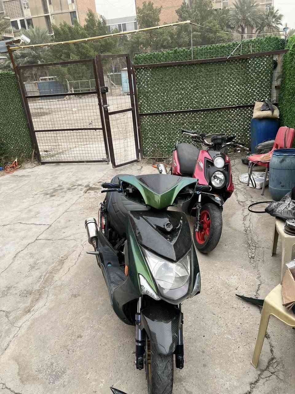 سلام عليكم سكنس جبلي مفوله تزويد رمبه رمبه الدراجه ممفتوحه ولا ملعوب بيها تجي تفحص وتقتنع نكره بكل وقت صالنصه اصليه وبيها منضومه كرزيه مال صرف بانزين وهاوزن كرزي ودبلات ودامبر وطره مال سويج وفراك وقطرات وتعلاكه وستيرن وبراغي مزوعه كلجات وسبايدر قطعتين وطلاعات. سعرها 1675 جوه فلوسها ومستعجل عندي ضرف ***********شرط شلعه والمعدل اله شك كاع
