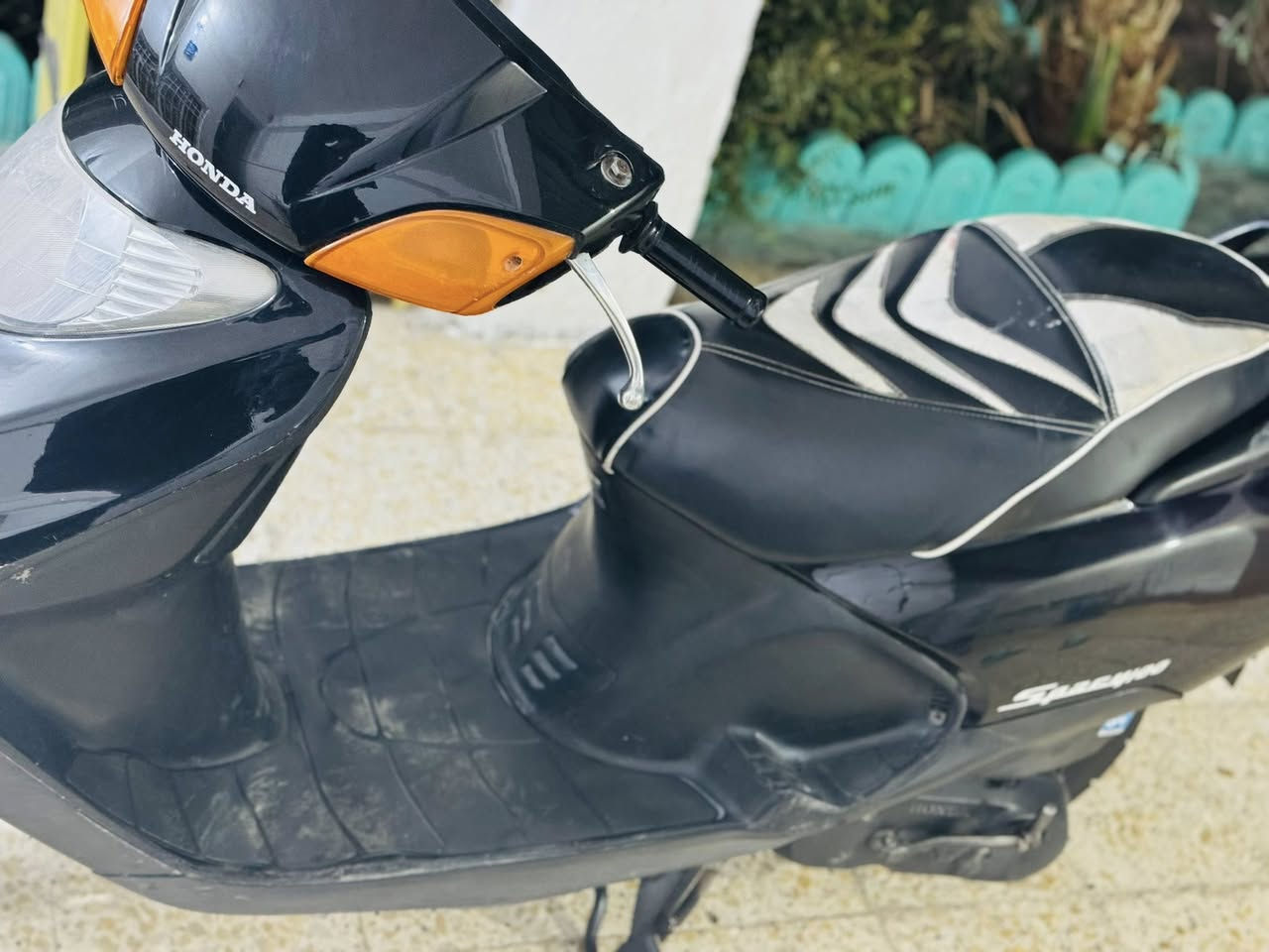 دراجة سبيسي ياباني لبيع سلف وعندو  شغالة محرك ناعمة قفل جنطة وستيرن شغال كفر اصلي أبو الختم مفتوح رايمر اول كصة مكان شهداء سبع نيسان سعر ٦٥٠ دك على رقم بيك خير تدلل رقم ***********
