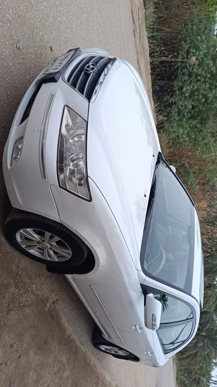 السلام عليكم سوناتا2011
حادث جاملغ قطعتين صبغ 
رقم اربيل 
 محرك 2400
السعر 110
***********
