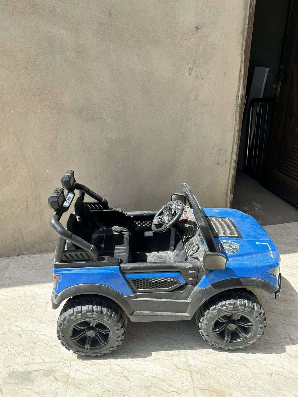 سيارة أطفآل للبيع FORD حجم نفرين (طفلين)
سعر بالخاص 
جديد يشتغل مابيه اي عيب


**إذا كنت صاحب هذا الإعلان وتريد حذفه لأي سبب، رجاءا أرسل رسالة إلى الدعم الفني**
