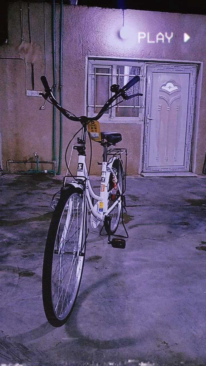 سانتوس 
ياباني موديل21 البايسكل ننظيف بس صبغ واكع جاي من الحاوية
الشراي هذا الرقم ومكاني بغداد ***********
