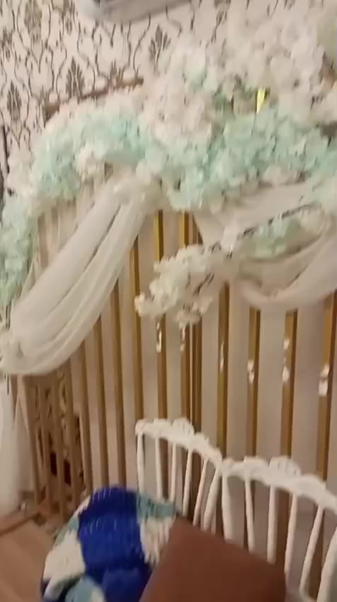 دار لليجار في عواشه شارع سيد جبار مقابيل دكان حيدر يصلح مركز تجميل او صالون حلاقه نسائي واعياده اومكتب البيت نضيف جدا ف***********
