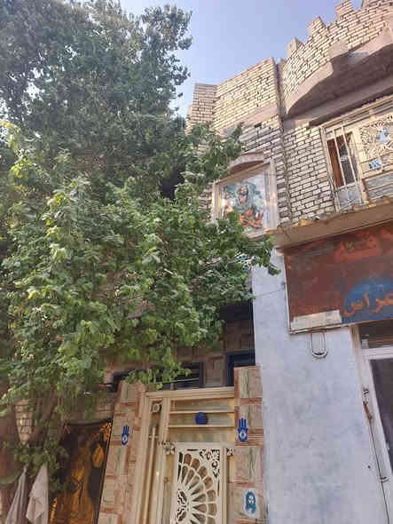 السلام عليكم أحبتي الغالين أعرض لحضراتكم نص قطعه ٧٢ متر مربع ثلاث طوابق مسلح بناء جديد بحدود اربع سنوات على شارعين قطاع 5 السعر النهائي ١٩٥ مليون للأستفسار 
***********
قرب كاتب عدل
