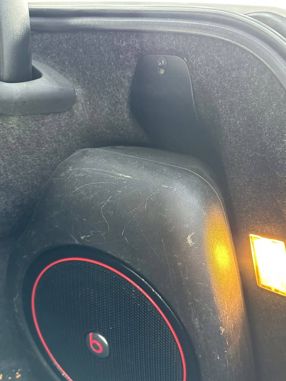 كرايسلر كندي (كلين تايتل)
موديل: 2017 (S) فول مواصفات 
بالعراق بيهه باب امبدل  
الممشى: 156mi
رقم: اربيل
اللون: ابيض
مواصفات :
بانوراما
تحكمات بل كشنات
عداد 260
تشغيل عن بعد
تدفئه بل كشنات الاماميه
مرايه تعتيم ذاتي
كشنات كهرباء
بجم عريض(دبل لحيه)
شفتات ستيرن
دمام بصندوك بيتس
لايت زنون
وباقي مواصفات الs معروفه
رقم صاحب سيارة ***********
