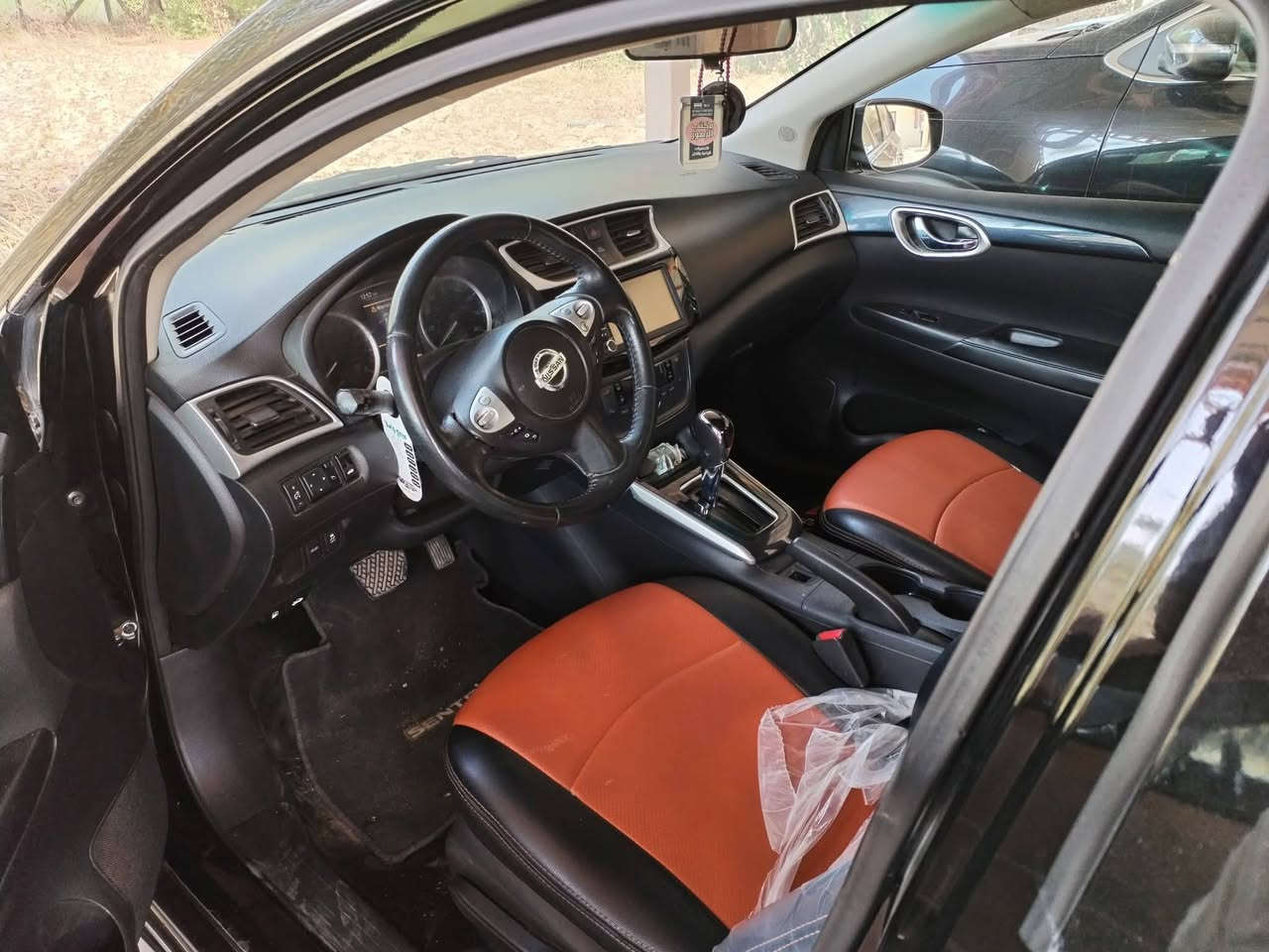 حادثه موضح بالصور بيه جاملغ واحد مبدل ومصبوغ واحد مصلح ومصبوغ بنيد مصلح ومصبوغ  ايرباك ستيرن وبرده مكينه خير من الله تبريد ثلج ميكانيكي هستوني شاده لوك بالجيس  صدر امامي صارلي شهر ونص من سويته  بيه عته بسيطه بالنمر الثالثه  ابيع كوم حديد ب 102 وبيه مجال حك الجيه
***********
