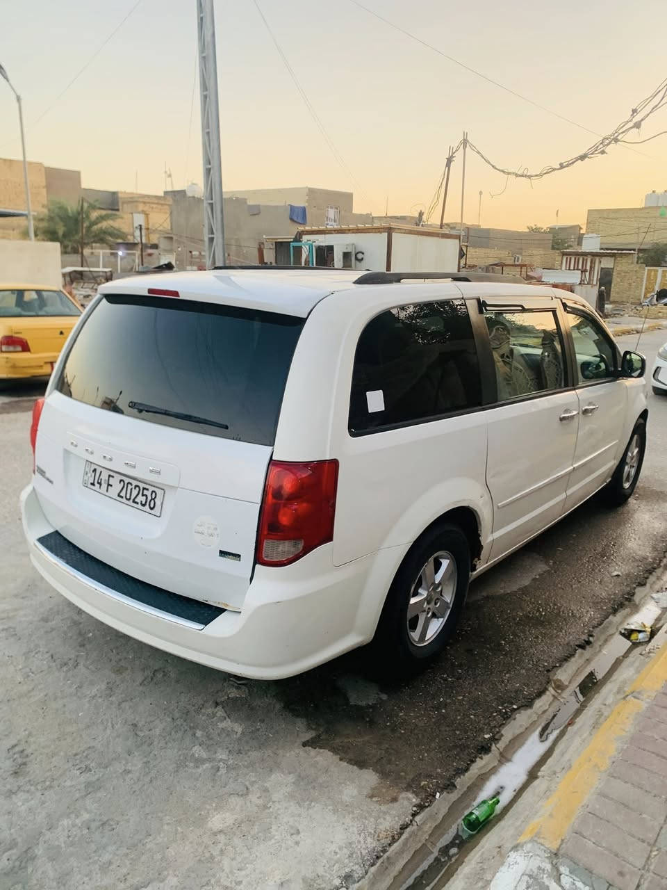 السلام عليكم دوج 2011 بسمي مداور ثاني يوم كلشي موضح بل سونار. سعر 100 وبيه مجال حك جيه  مكاني سماوه ***********
