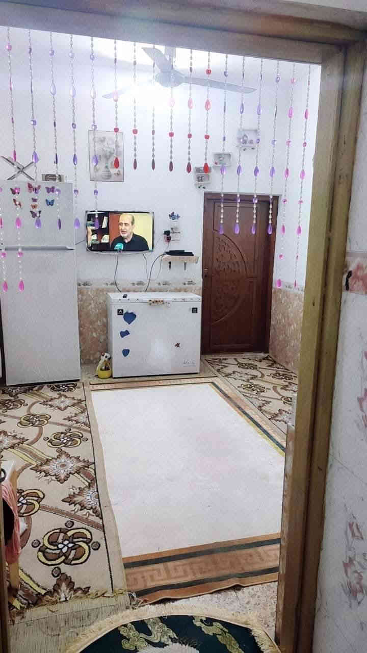 بيت مساحه ميه متر البيع قاط واحد في حي انداه المربع الخير قرب ساحه سعره 65 شراي يتصل ***********
