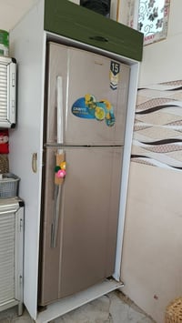 ثلاجه • قاعدة