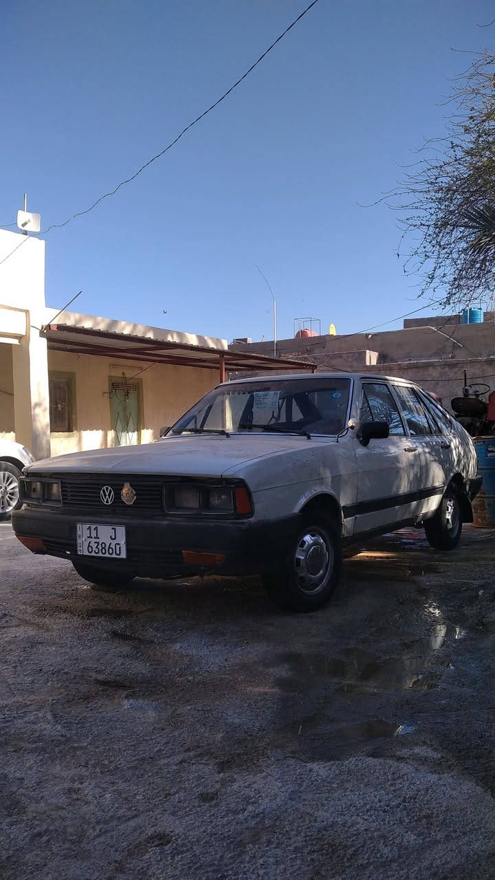 سلام عليكم برازيلي مديل 87سياره مكفولة من ضربه بيهه شويه مكان صبغ مكينه كير مكفولات سياره بسمي المكان النجف السعر35.    ***********
