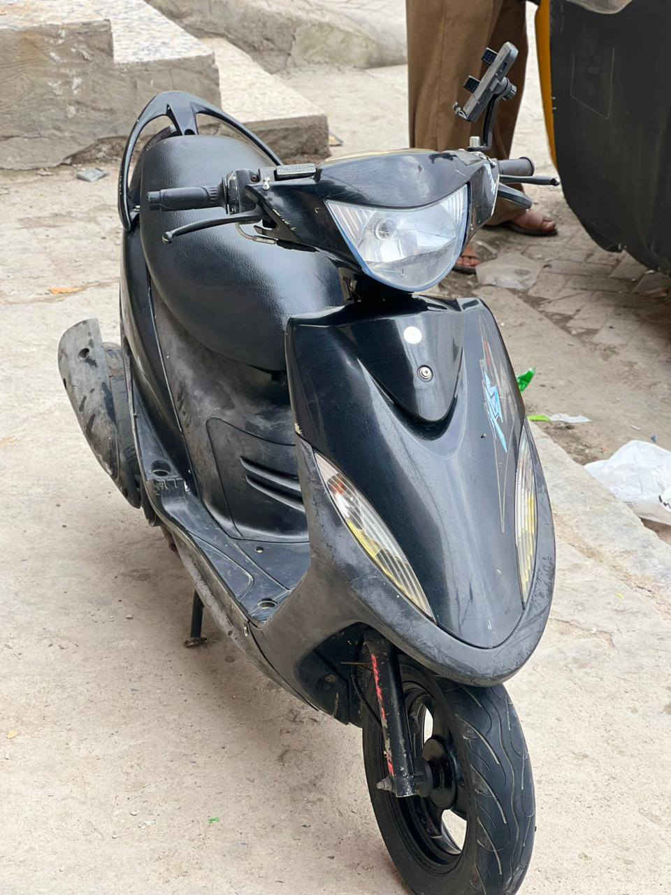 سلام عليكم....
دراجه للبيع ماكس عدله ياباني ختم واحد   
دراجه شلعه معدل كهربائيات كلهه شغاله دراجه جديده تايرات جديد  بلادية أي نقص مابيهة. 
 دهن جديد تايرات جدد
 ماصالي هوي من نزلته من الرمبه 
جيب فيتر وتعال افحص
العنوان مدينه الصدر 
السعر 850 وبيه مجال


**إذا كنت صاحب هذا الإعلان وتريد حذفه لأي سبب، رجاءا أرسل رسالة إلى الدعم الفني**