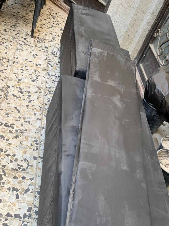 لبيع وطاولات طعام كبير وصغير وكراسي اصلي وجربايه طابقين  وكعدات  كله جديد استخدام جداا قليل 
لتواصل ***********
